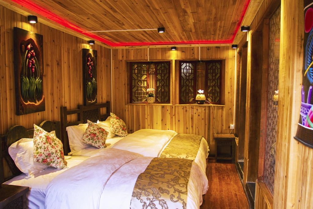 Secret Garden Hotel Lijiang  Buitenkant foto