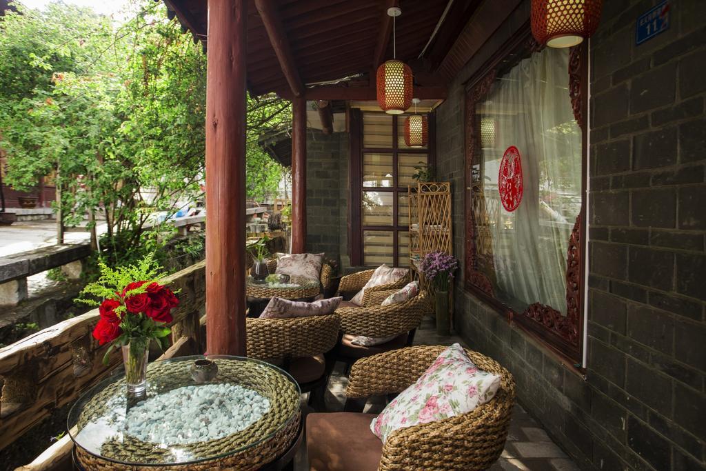 Secret Garden Hotel Lijiang  Buitenkant foto